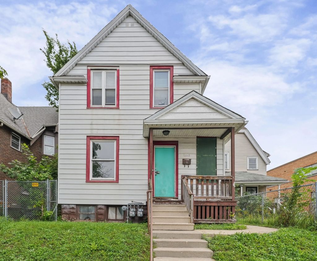 3028 N Holton St 3028a, Milwaukee