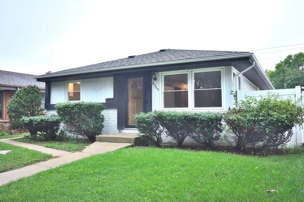 8945 W Herbert Ave, Milwaukee