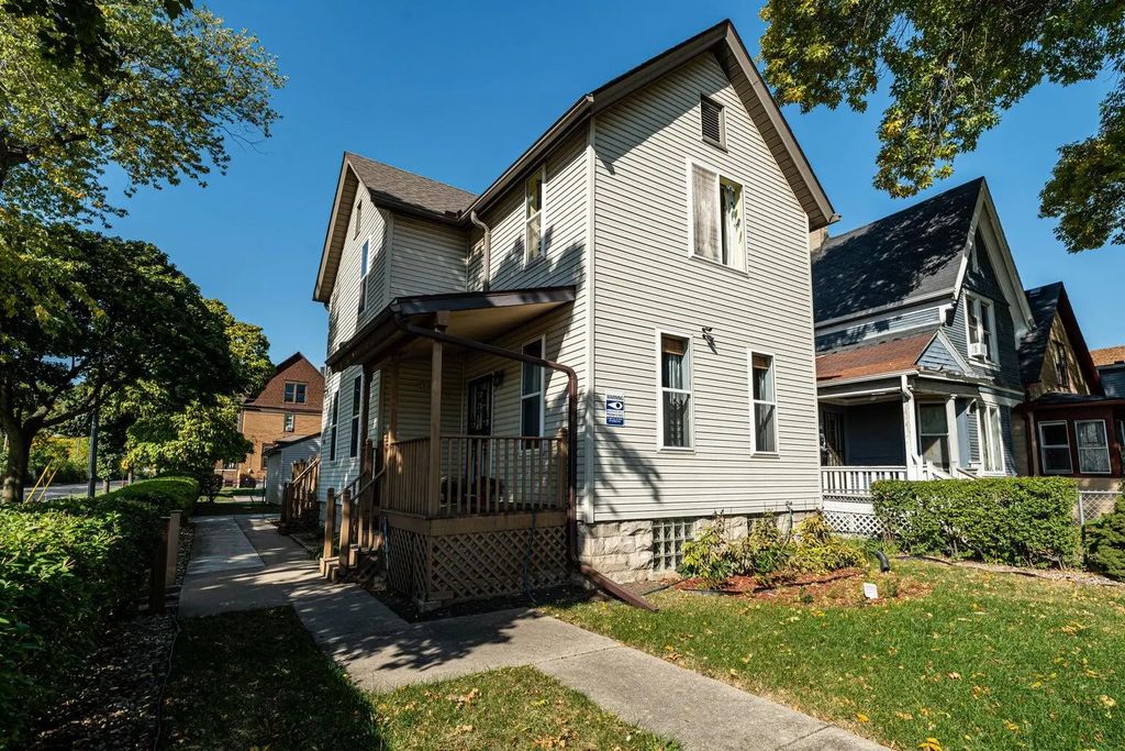 201 N 36th St, Milwaukee