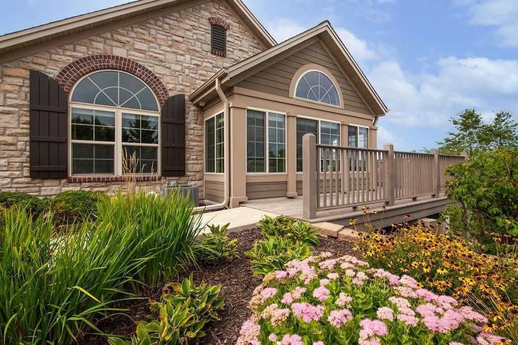 N50w25074 William Dr, Sussex