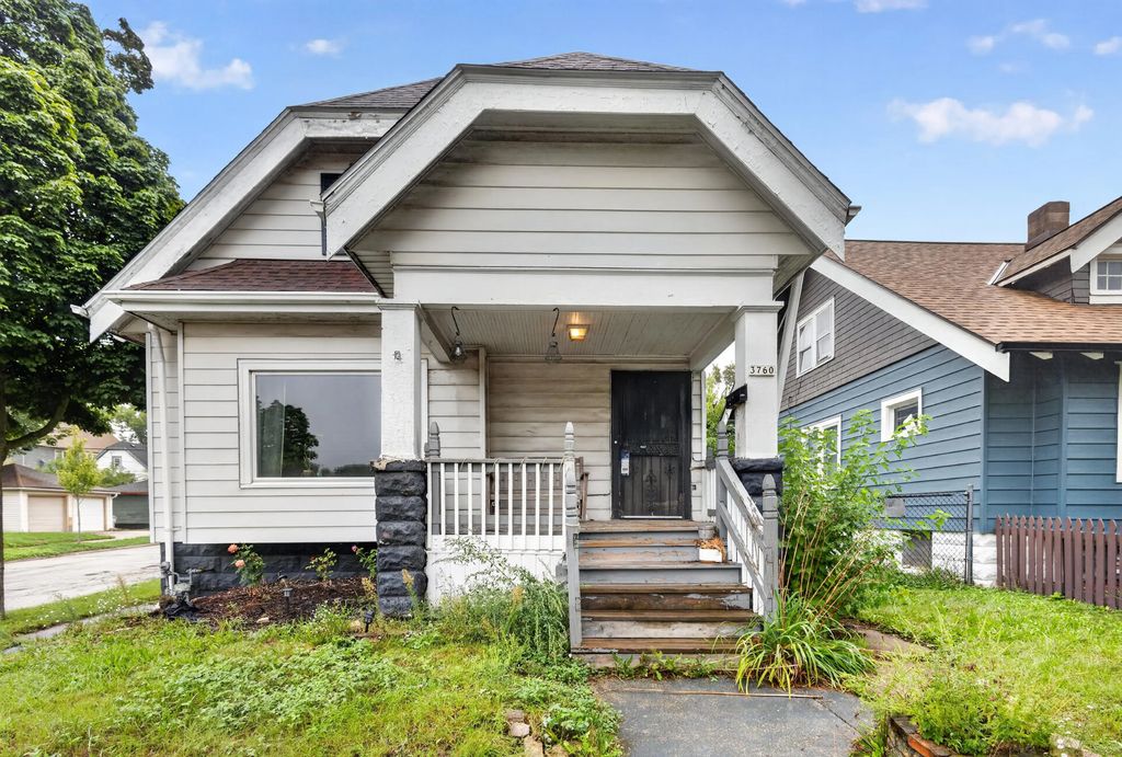 3760 N 25th St, Milwaukee