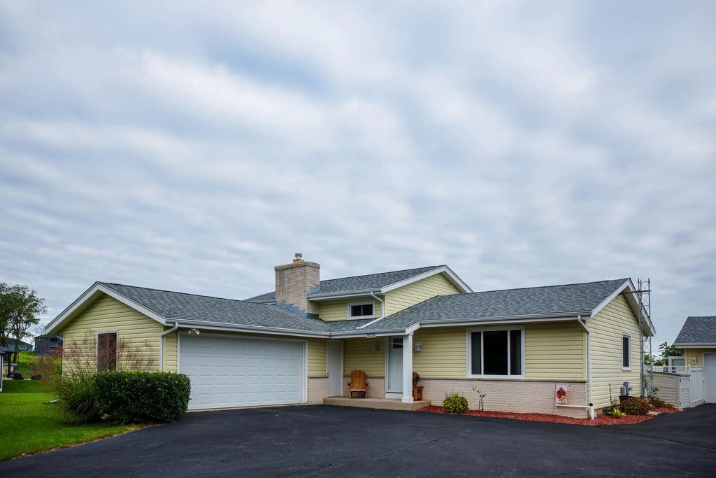 30126 Ketterhagen Rd, Burlington