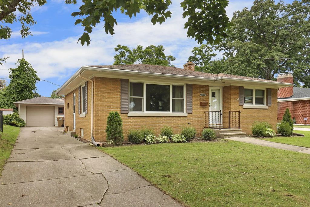 6618 43rd Ave, Kenosha