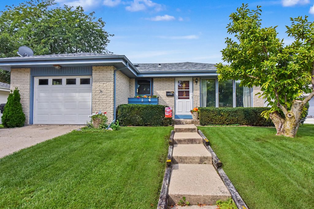 3700 Spruce St, Racine