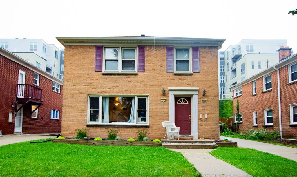 4170 N Bartlett Ave 4172, Shorewood