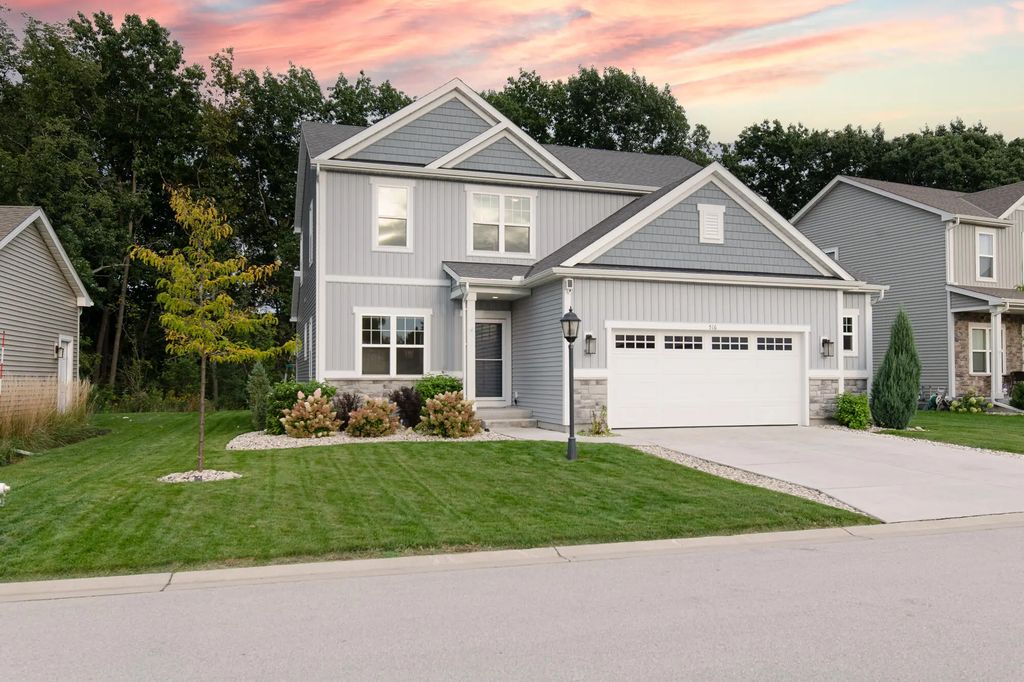 516 Wild Oak Rd, Hartland