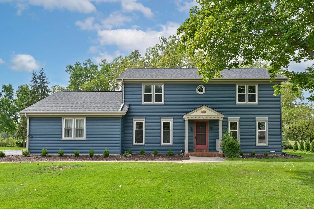 3665 Westwood Dr, Brookfield