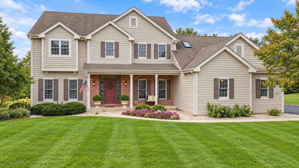 11235 N Westwood Cir, Mequon