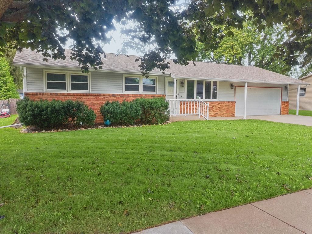 504 Westview Ave Ave, Clinton
