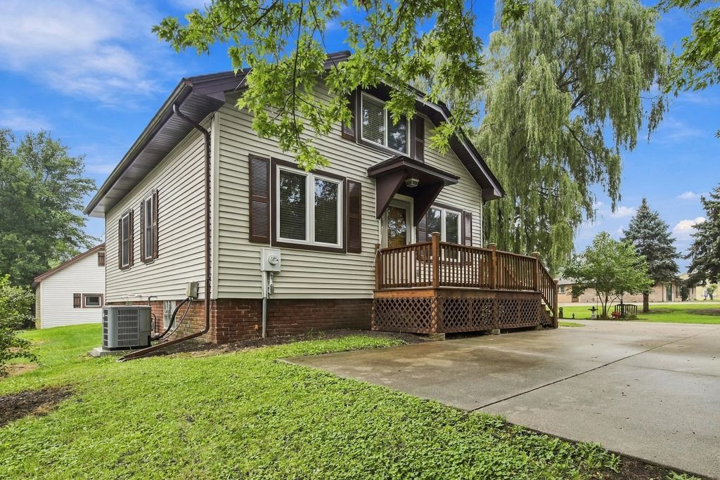 1407 Willow Rd, Mount Pleasant