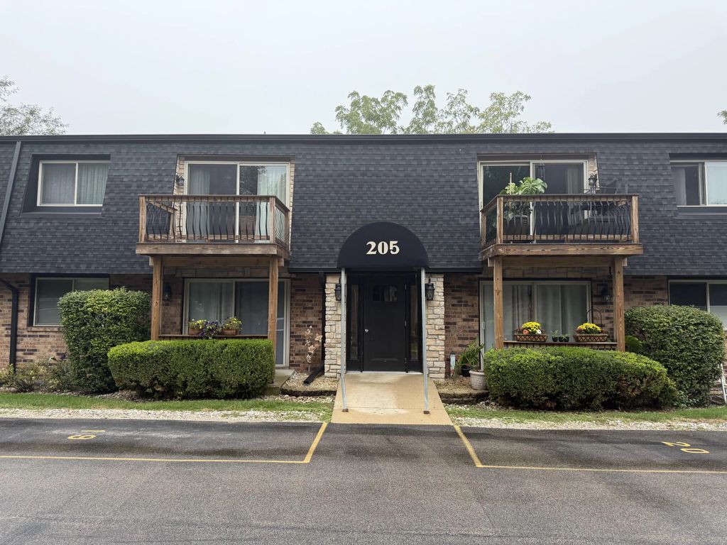 205 Williams St 7, Williams Bay