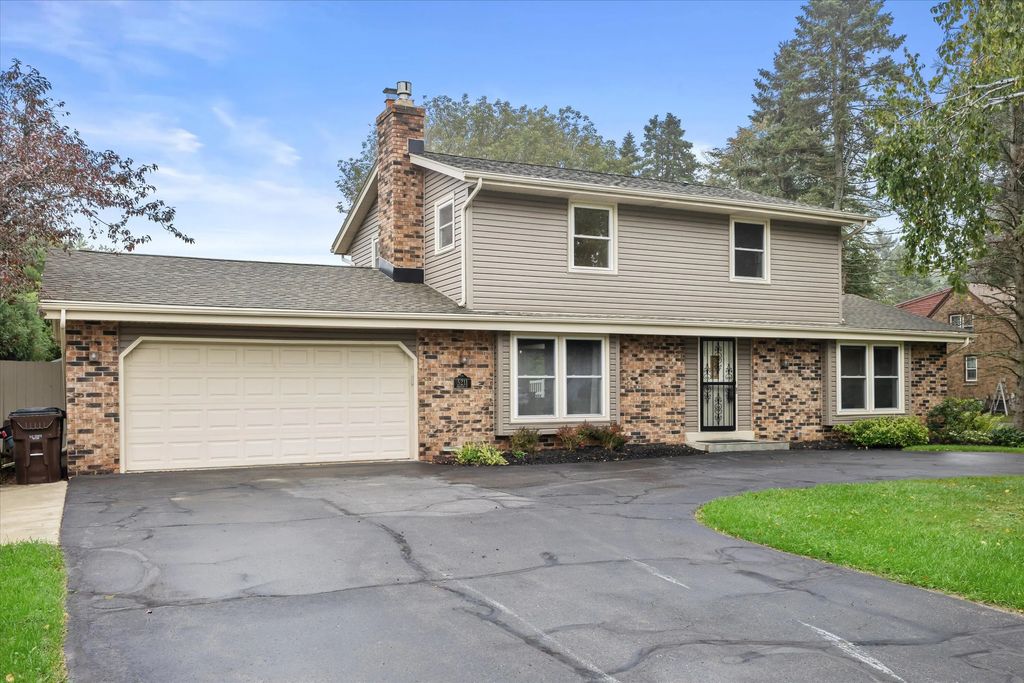 5211 Charles St, Caledonia