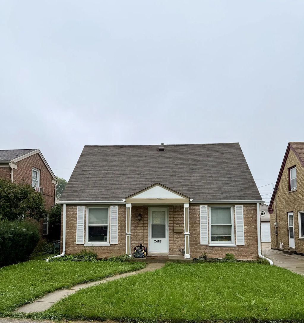 2400 Gillen St, Racine
