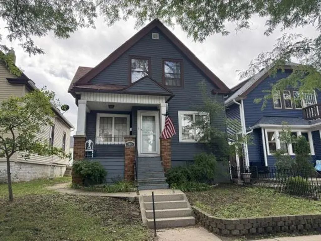 3405 W Hayes Ave 3405a, Milwaukee
