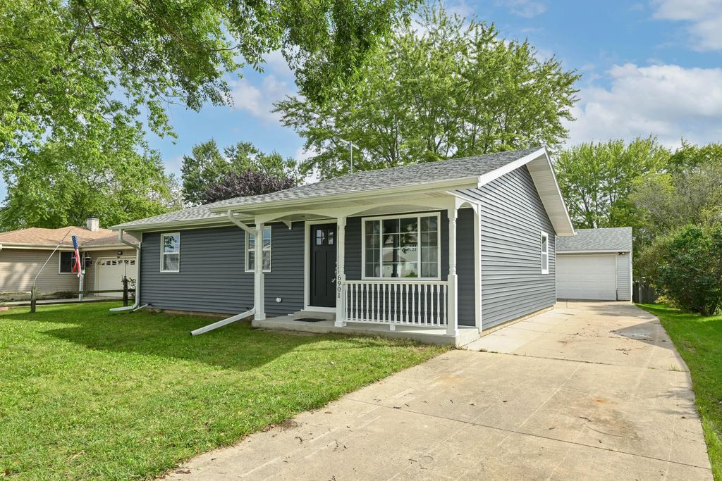 6901 Middle Rd, Caledonia