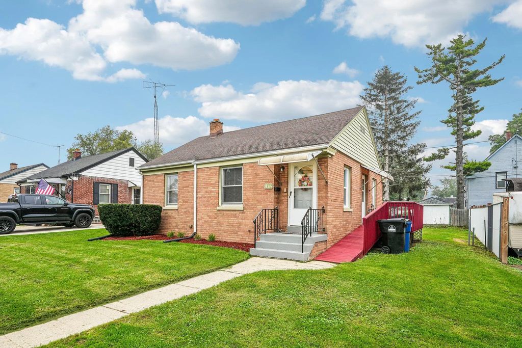 1117 Rode Ave, Racine