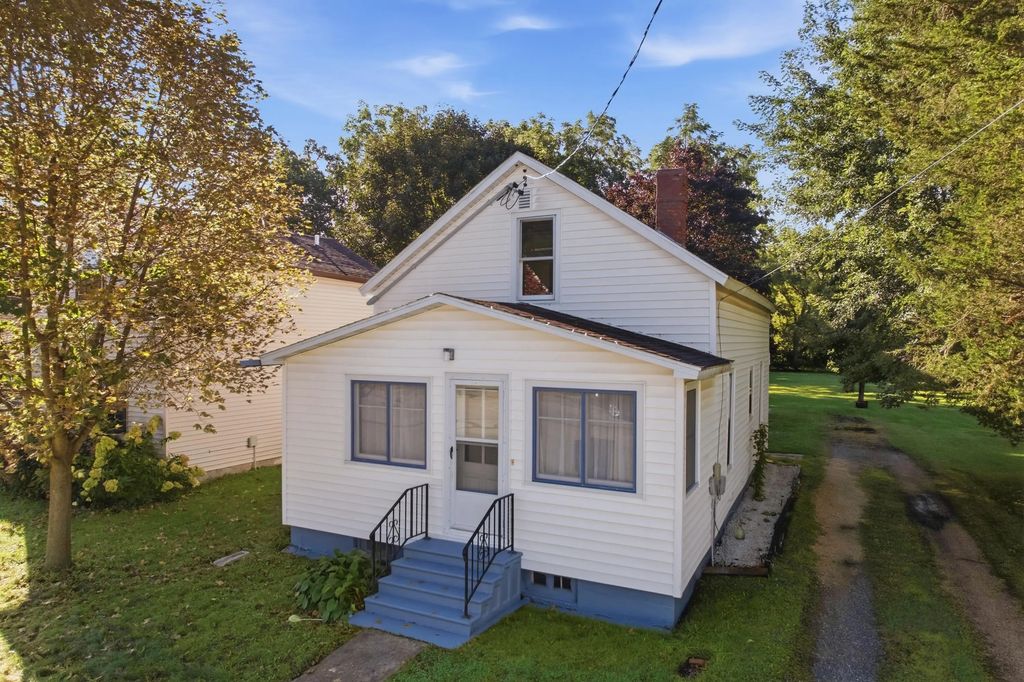 117 W Montgomery St, Sparta