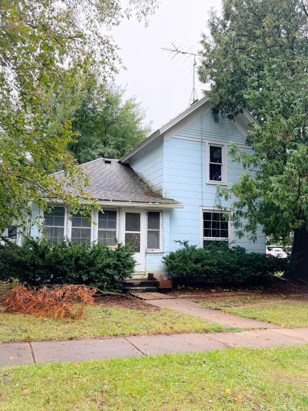 132 Pierce St, Randolph