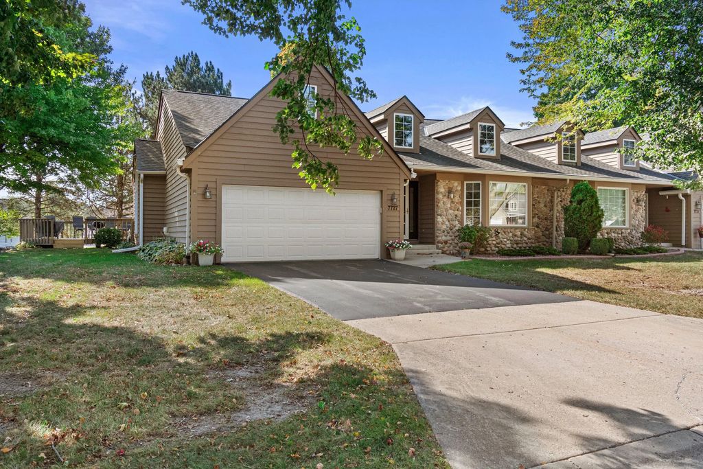 7727 W Maple Ridge Ct, Franklin