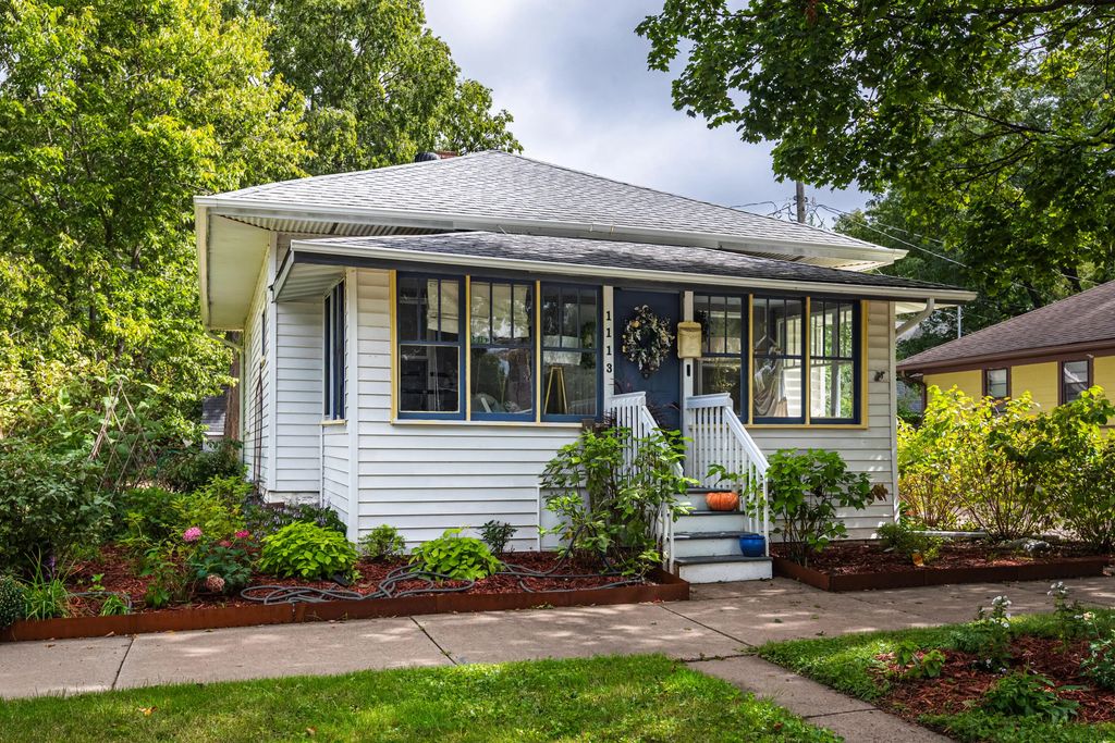 1113 13th St S, La Crosse
