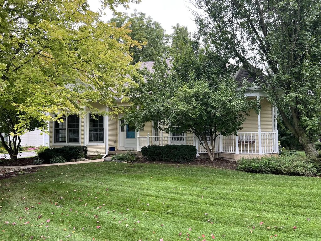 951 S Lake Shore Dr 6, Lake Geneva