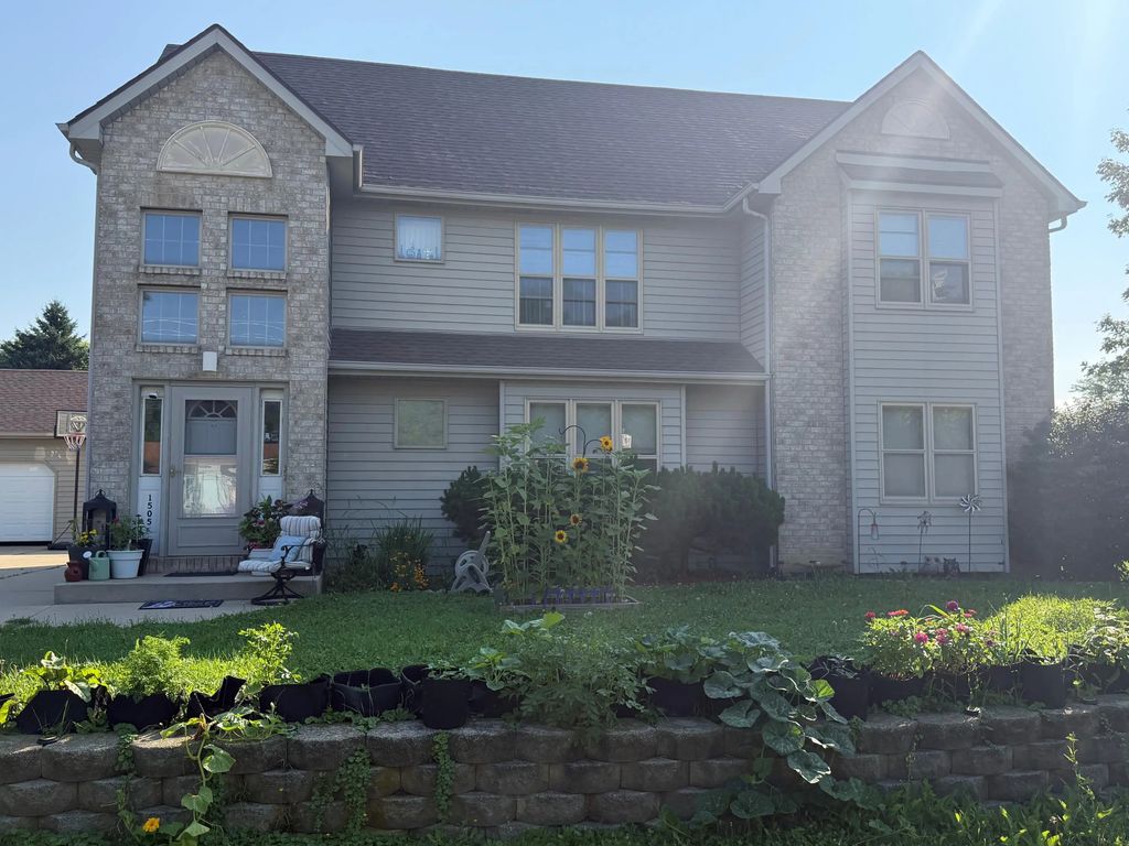 1505 Oxford Ln 1507, Mount Pleasant