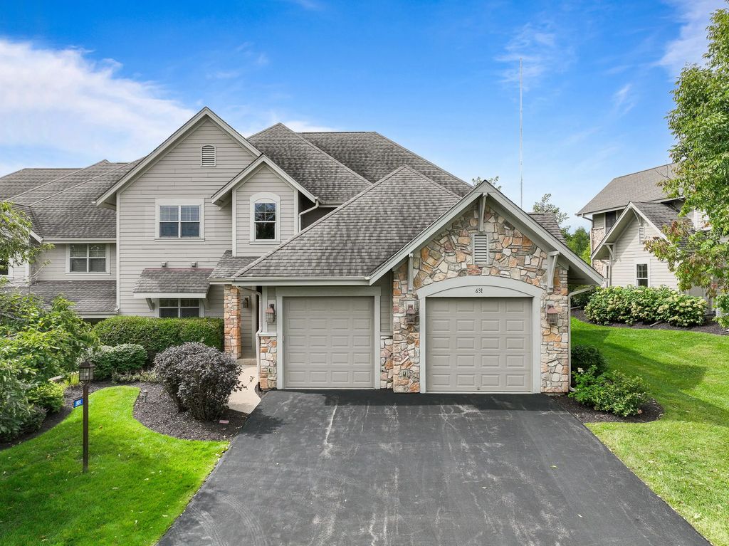 631 Eagleton Dr 55-16, Geneva