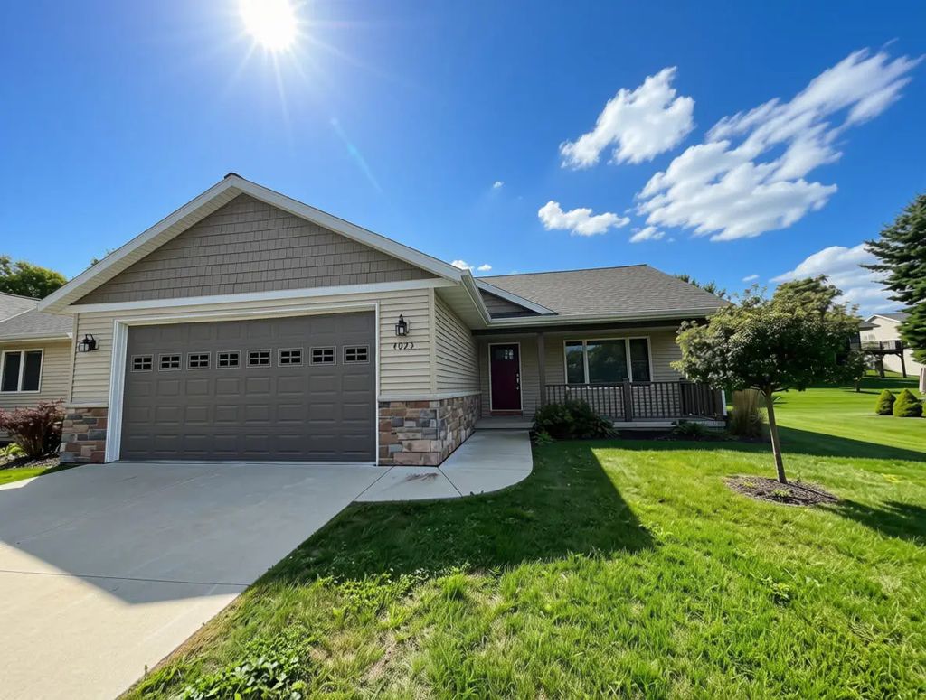 4023 Spring Ct, Sheboygan