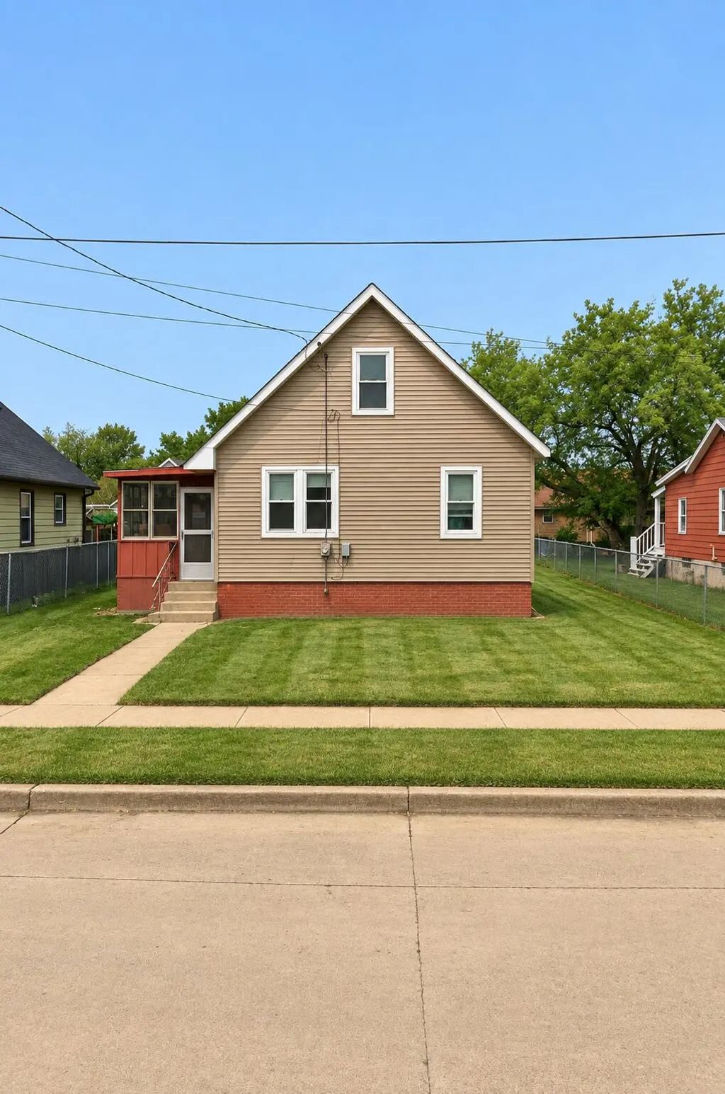 1132 Railroad St, Racine