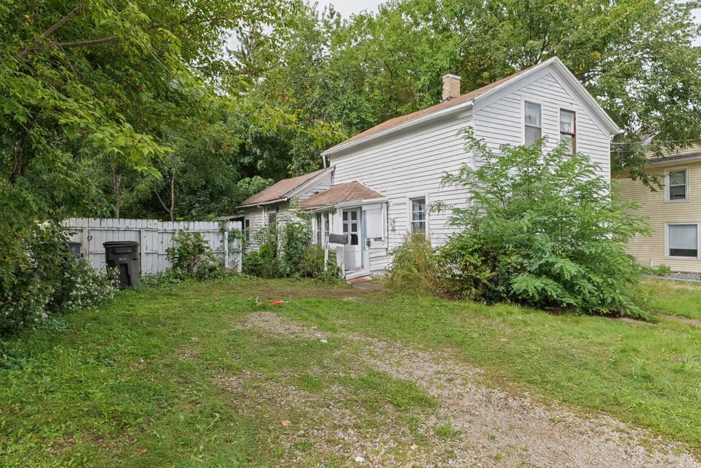 138 N George St, Whitewater
