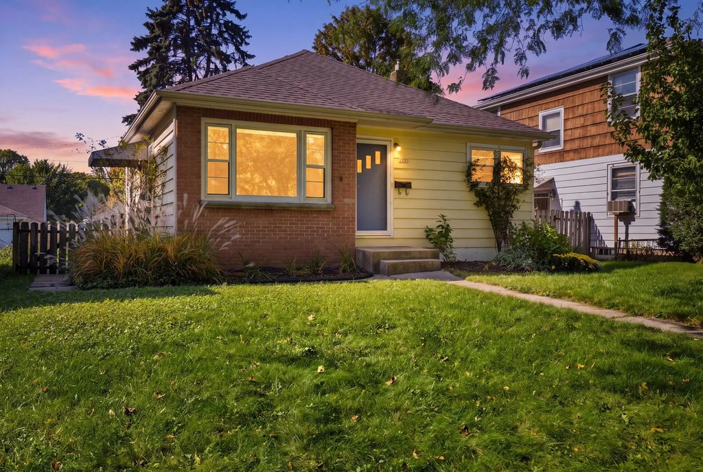 3251 N 84th St, Milwaukee