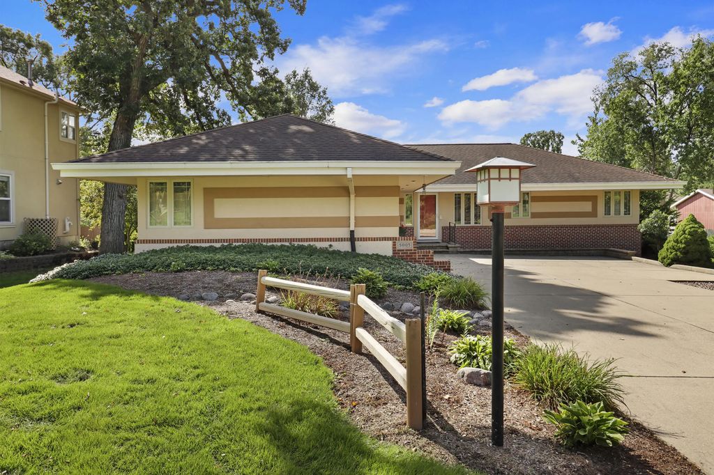 5005 89th Pl, Pleasant Prairie