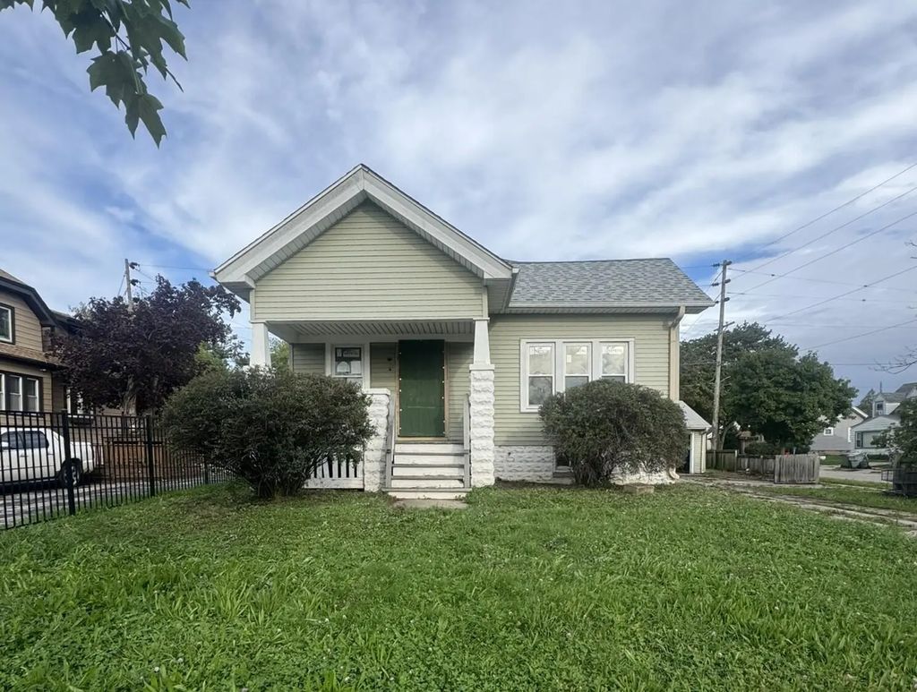 5742 N 43rd St, Milwaukee