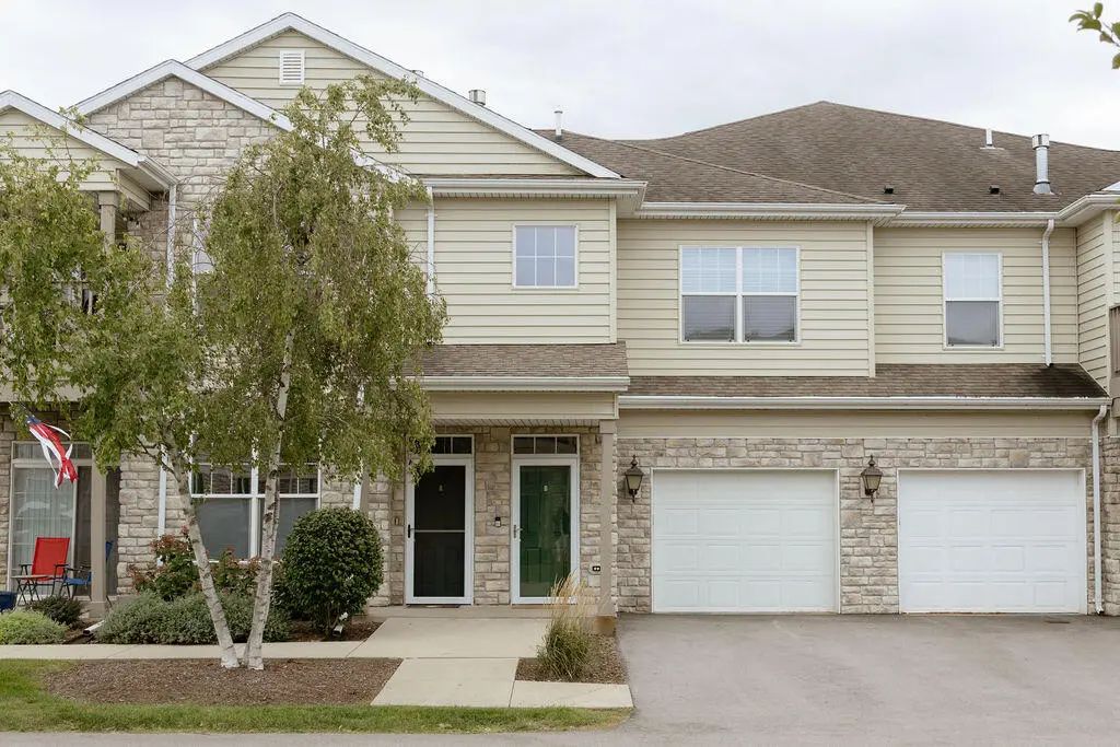 N17w26522 Meadowgrass Cir B, Pewaukee
