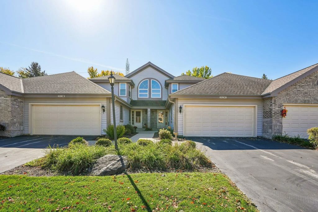 1929 Springbrook - N Unit C, Waukesha