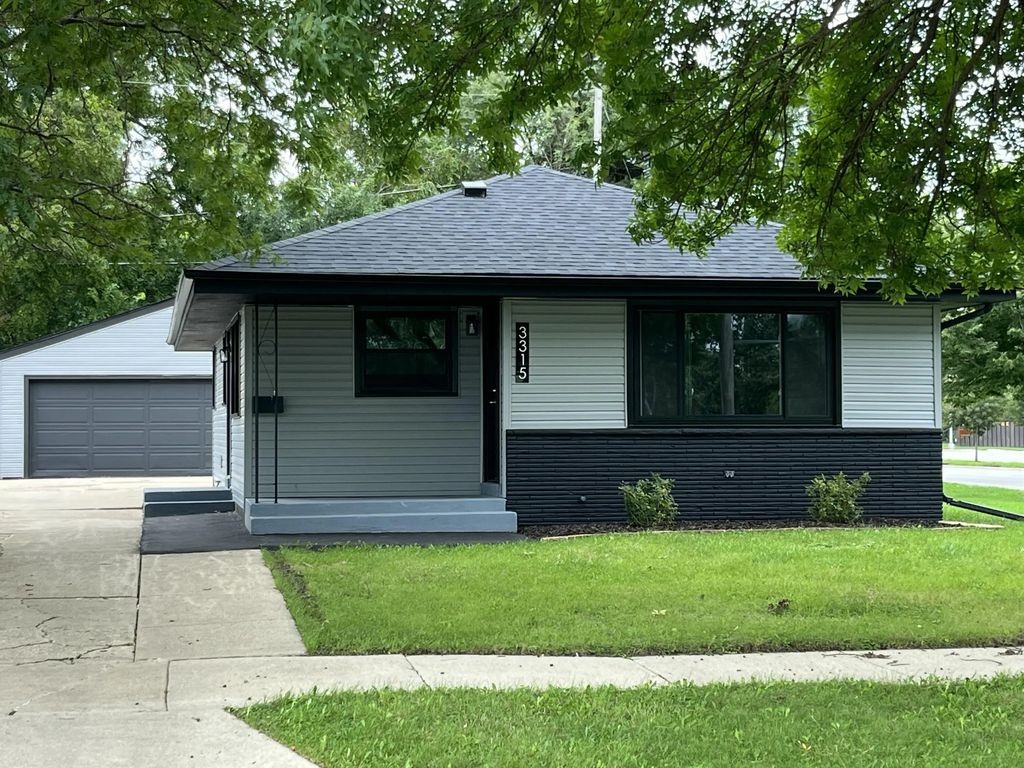 3315 Conrad Dr, Racine