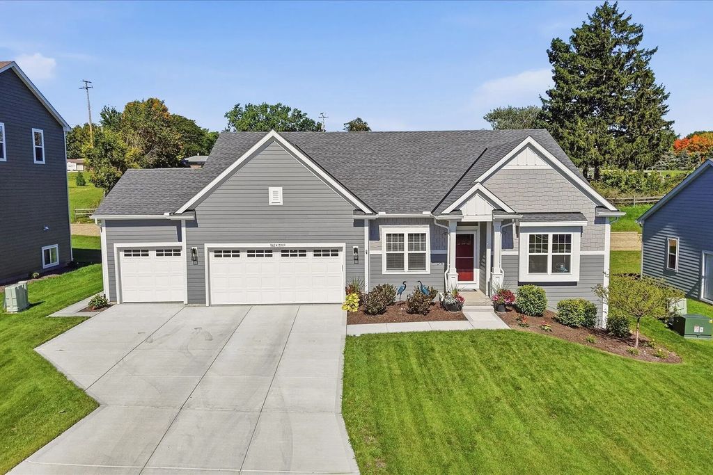 N67w25502 Vail Ln, Sussex