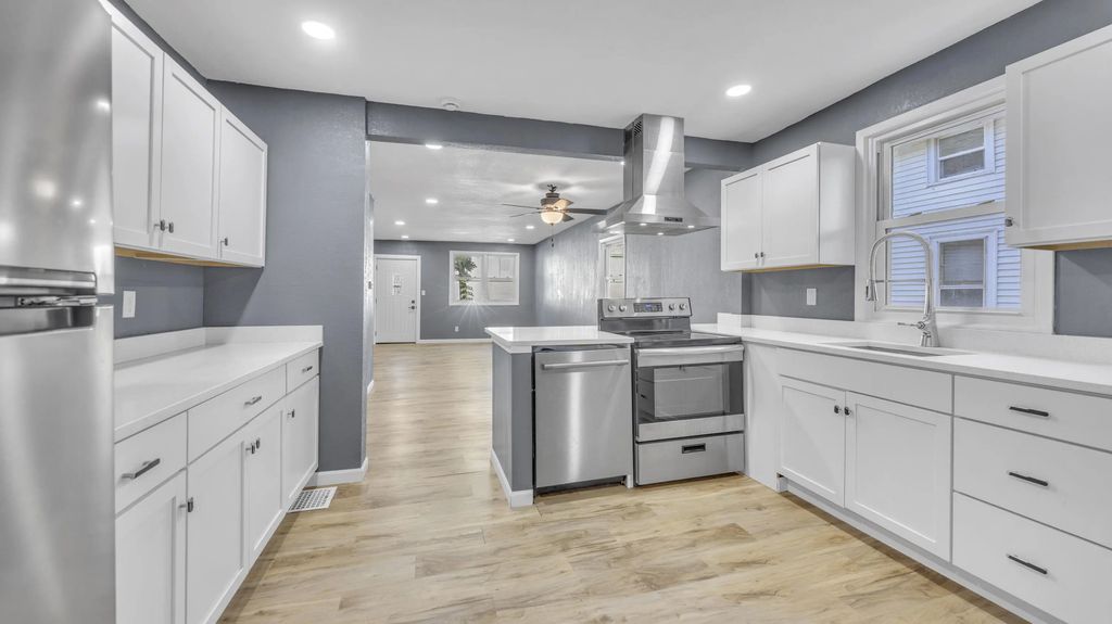 303 Wisconsin Ave, Sheboygan