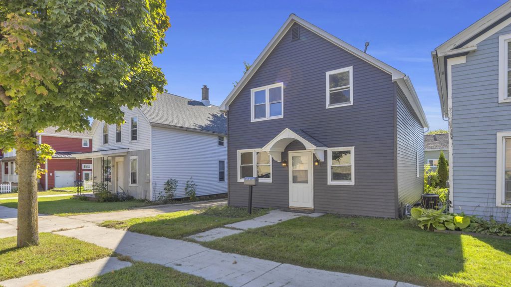 303 Wisconsin Ave, Sheboygan