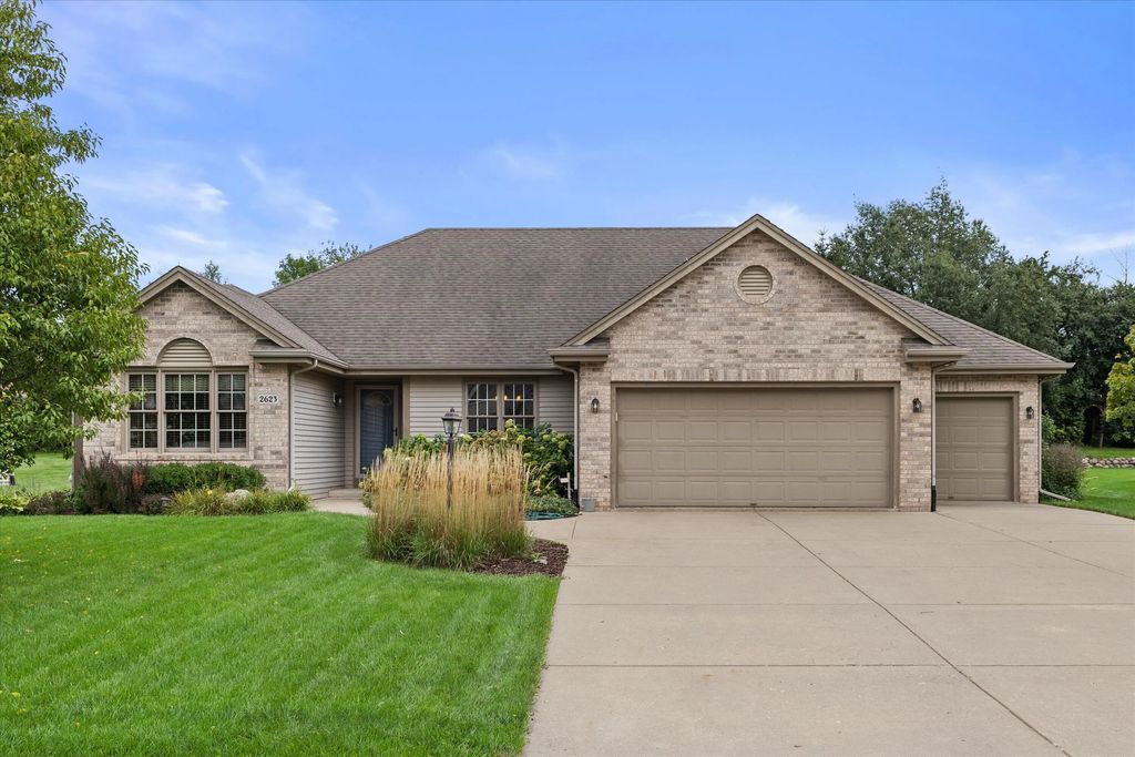 2623 Penbrook Dr, Mount Pleasant