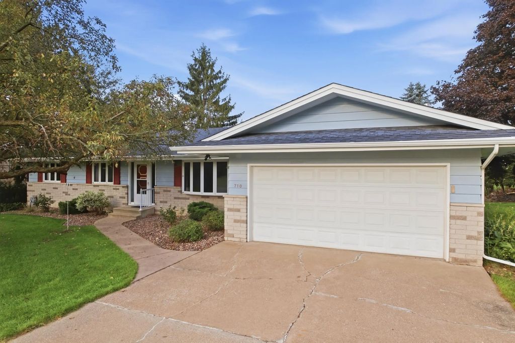 710 Krueger Ct, Onalaska