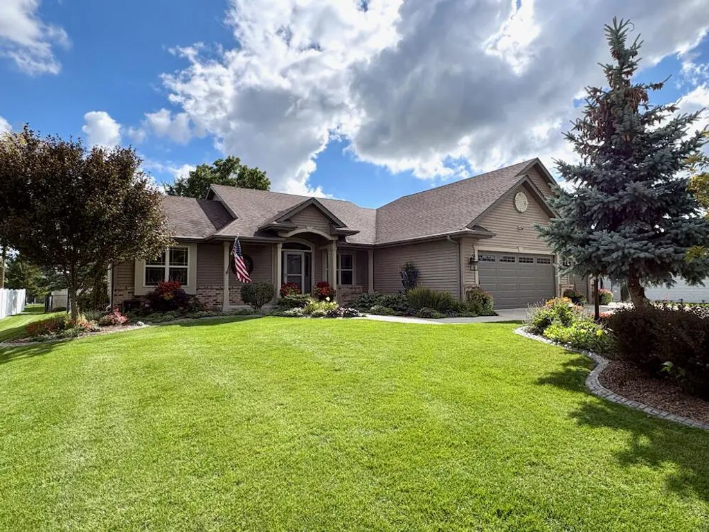 S77w18475 Janesville Rd, Muskego