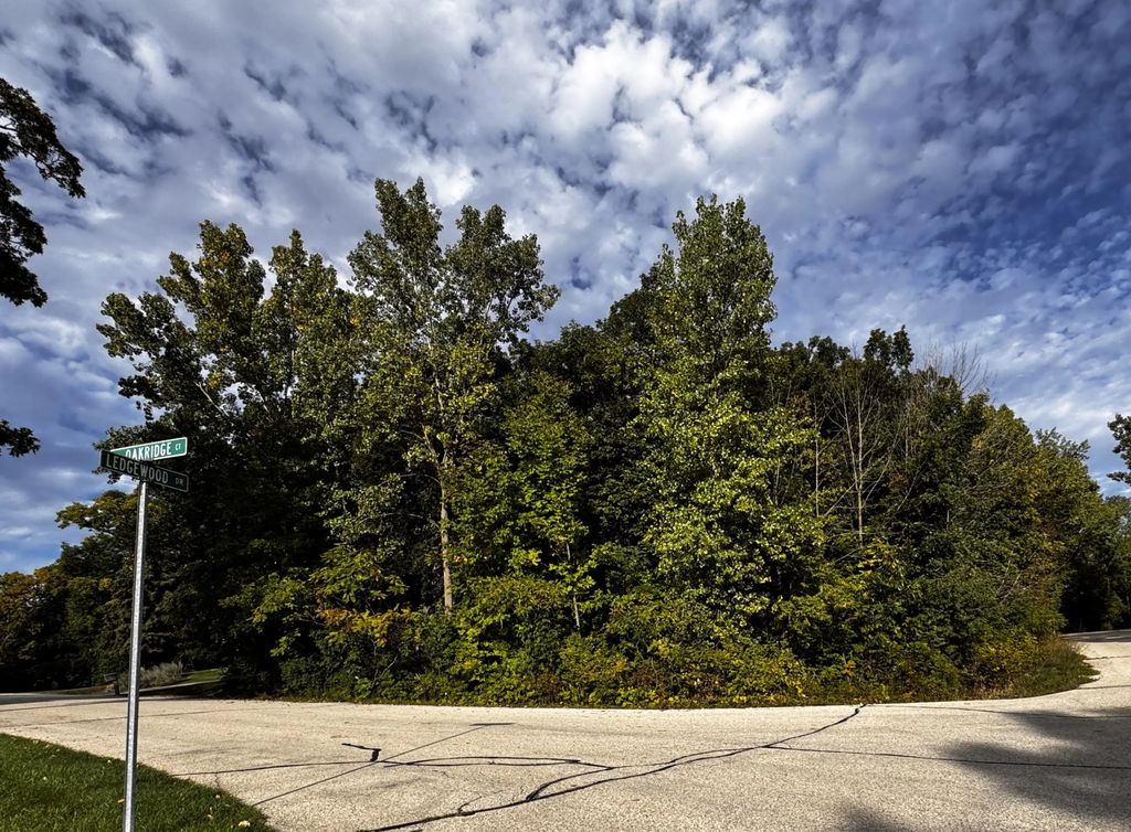 5 Oakridge Ct, Fond Du Lac