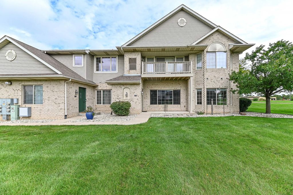 6815 53rd St 161, Kenosha