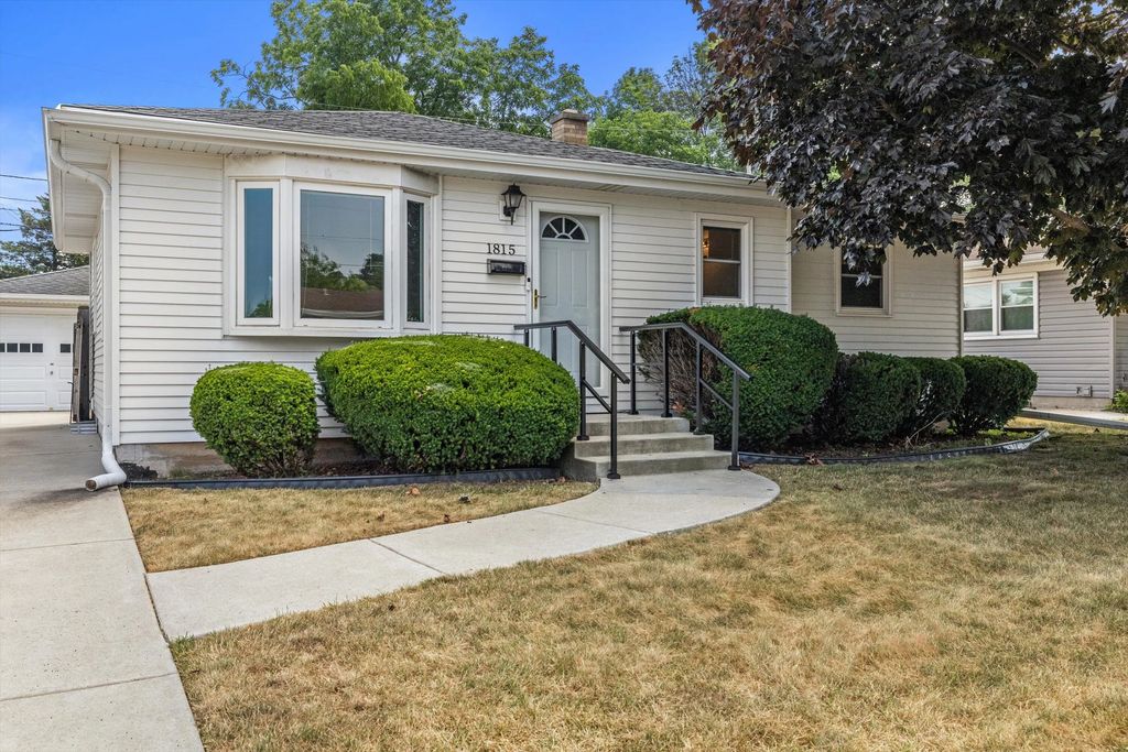 1815 Jupiter Ave, Racine