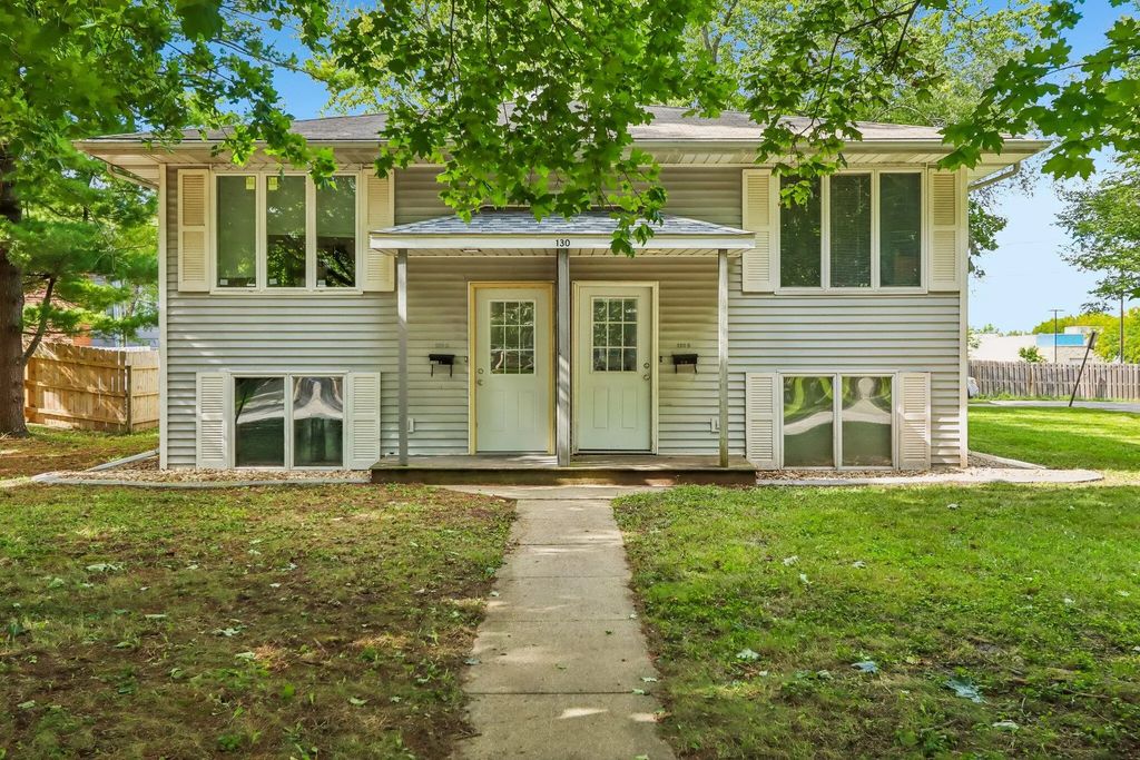 130 N 12th Pl, Whitewater