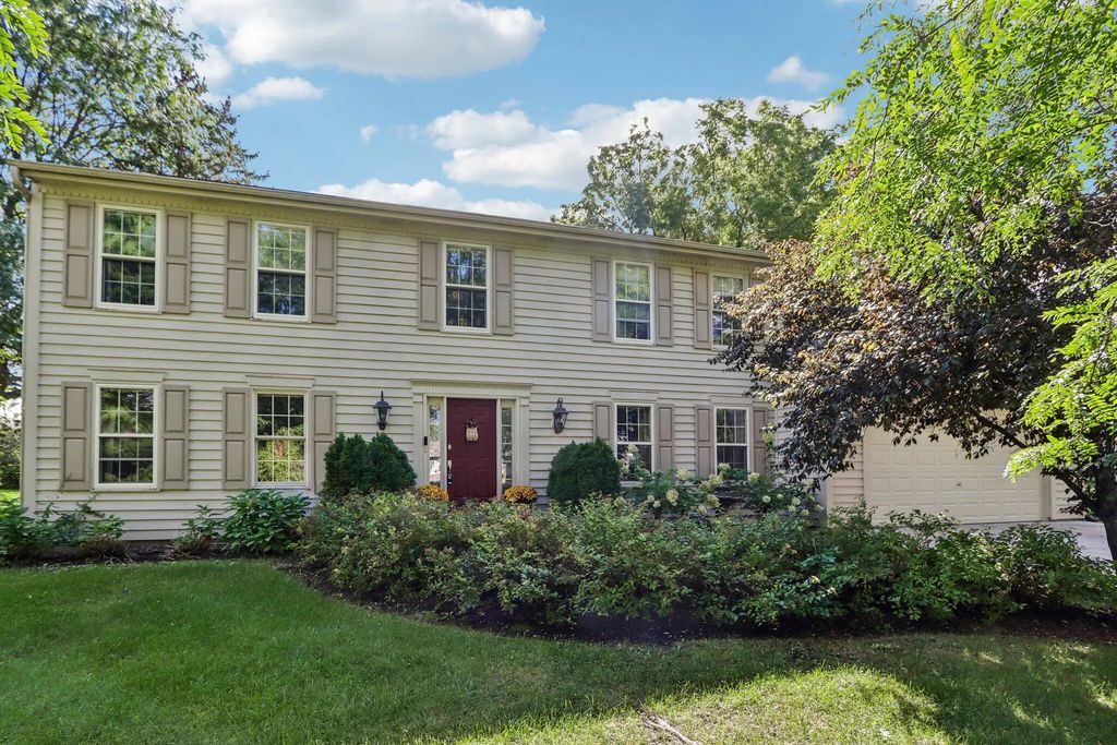 652 Fairway Cir, Jefferson
