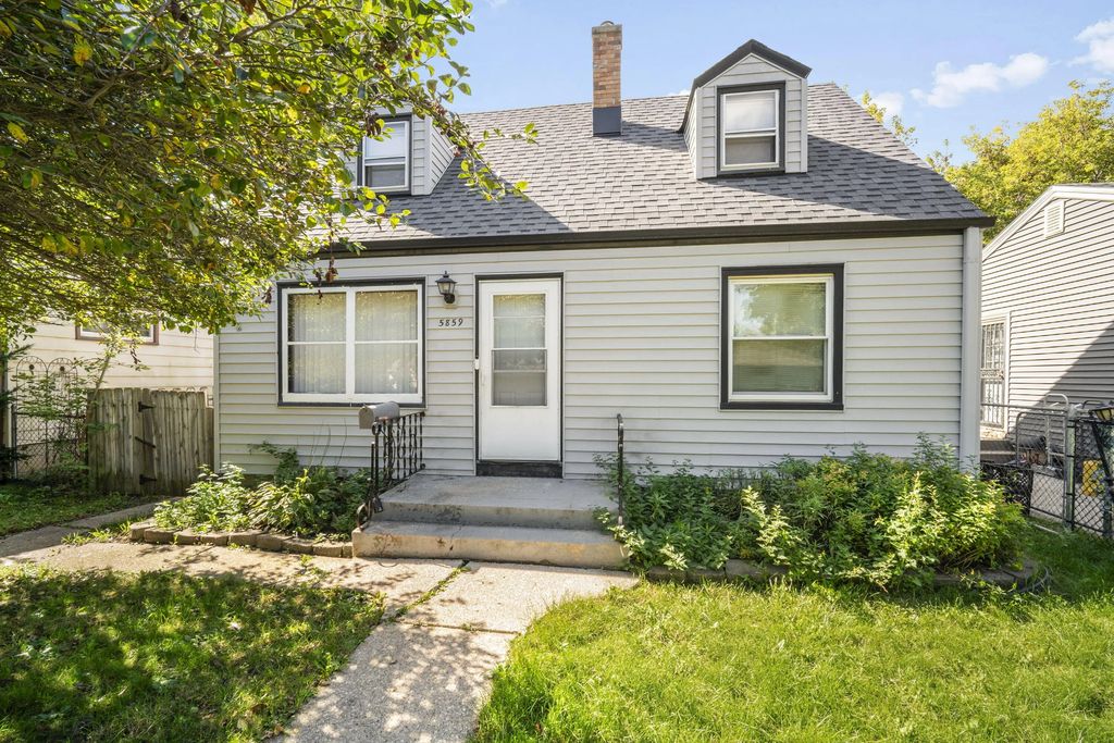 5859 N 66th St, Milwaukee