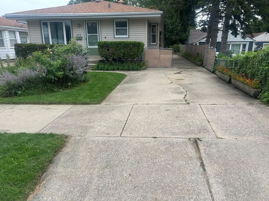 2019 Kentucky St, Racine