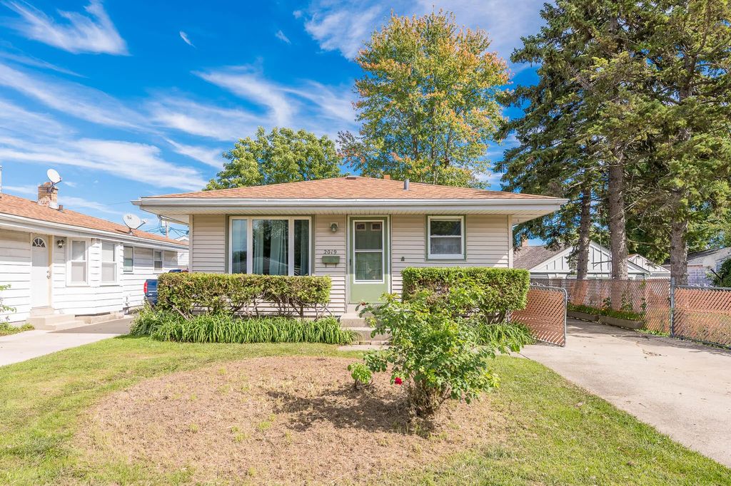 2019 Kentucky St, Racine